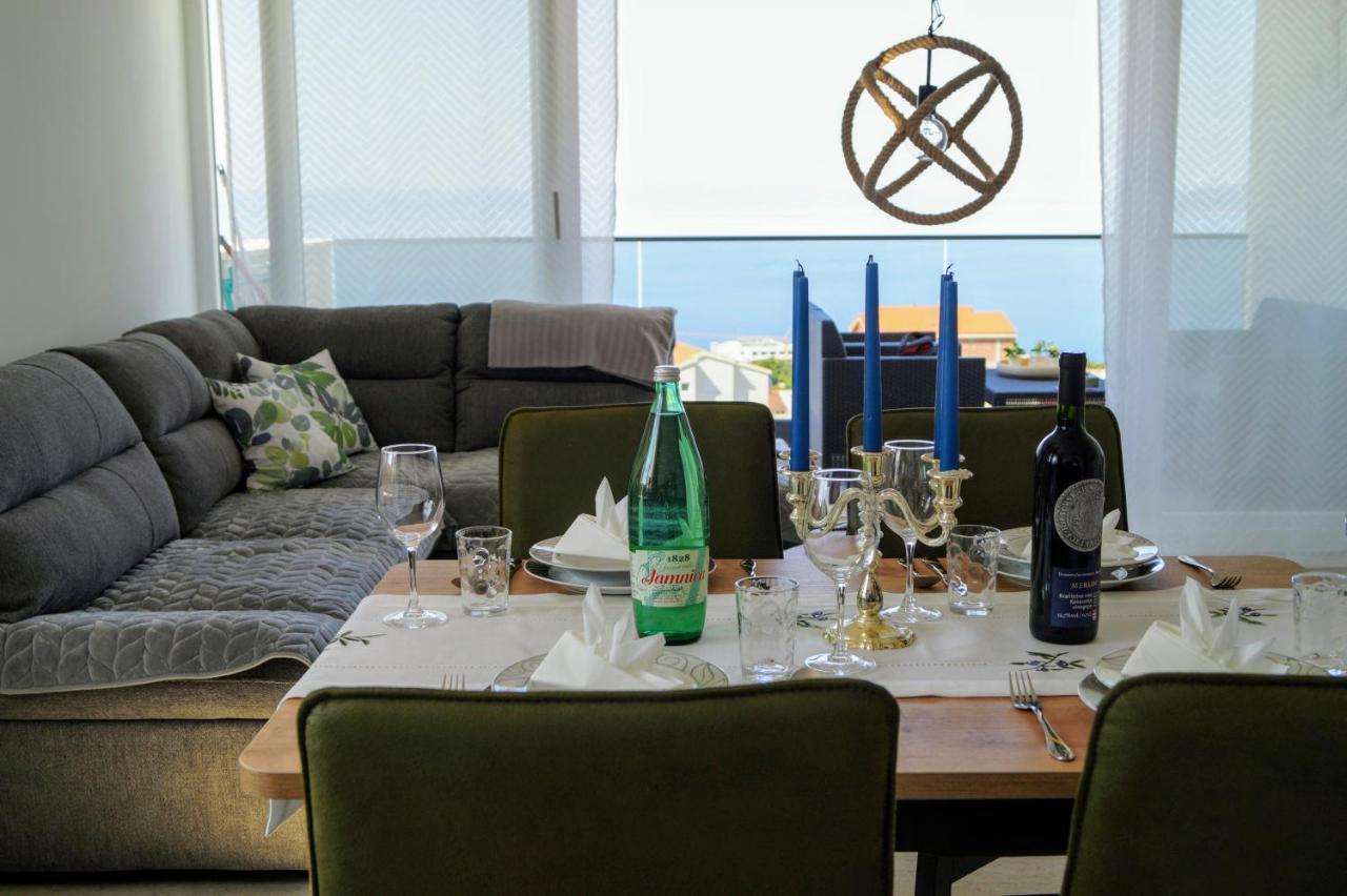 Apartment Ivona With Beautiful Seaview Makarska Kültér fotó
