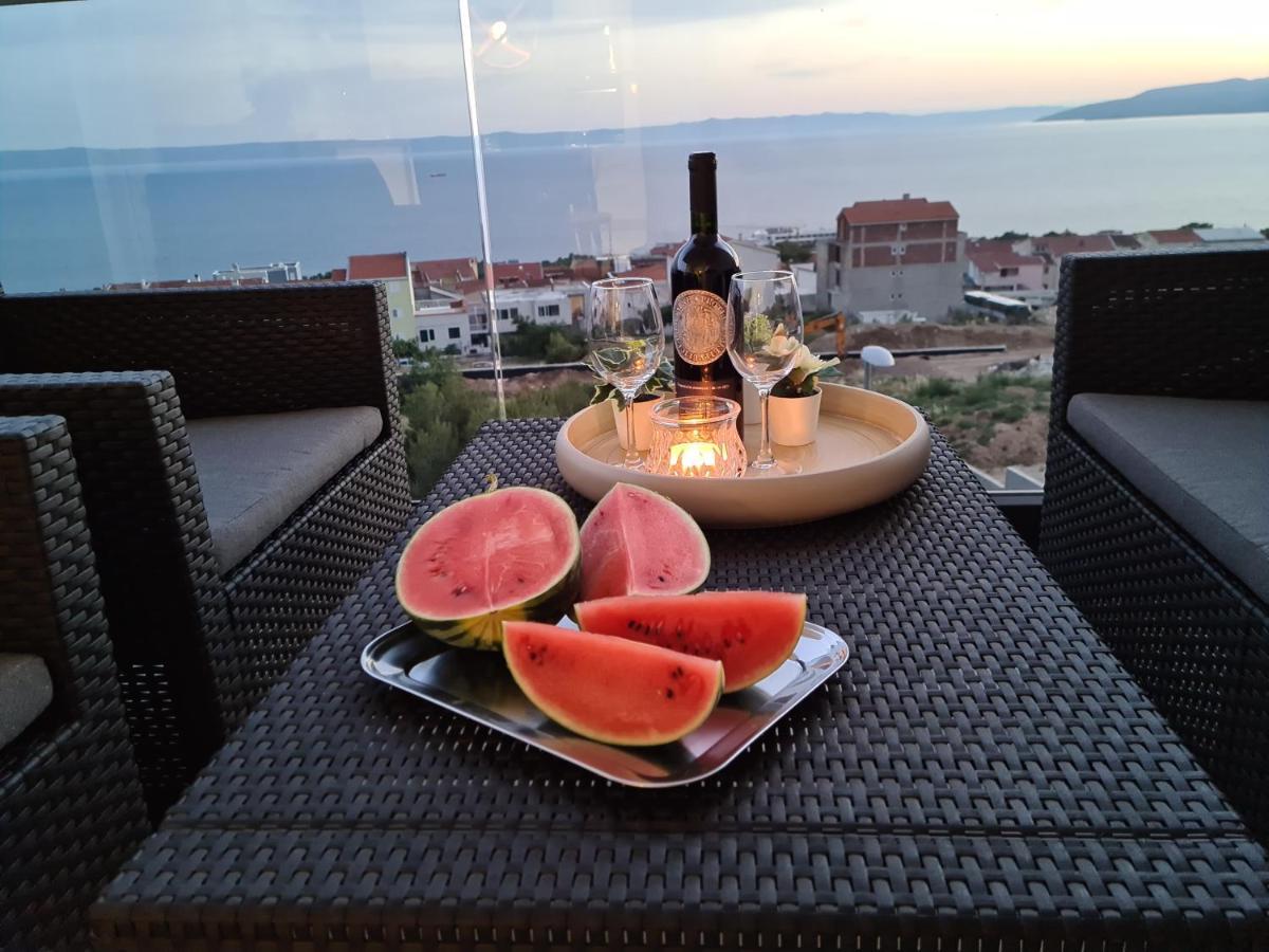 Apartment Ivona With Beautiful Seaview Makarska Kültér fotó