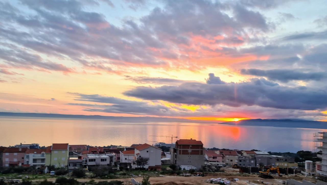 Apartment Ivona With Beautiful Seaview Makarska Kültér fotó